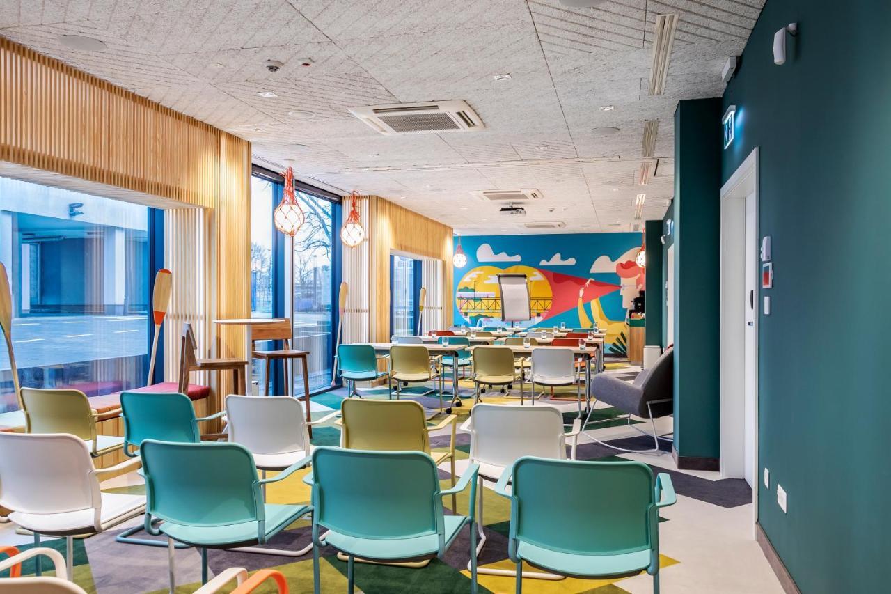 Ibis Styles Warszawa Centrum Extérieur photo