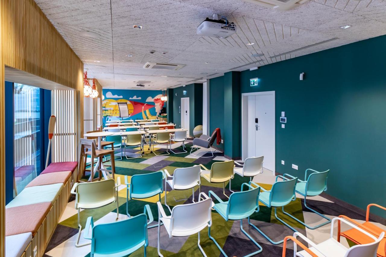 Ibis Styles Warszawa Centrum Extérieur photo